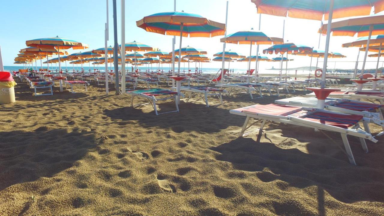 Villaggio Santo Stefano Vieste Bagian luar foto
