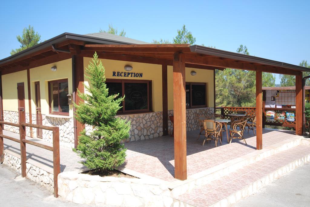 Villaggio Santo Stefano Vieste Bagian luar foto