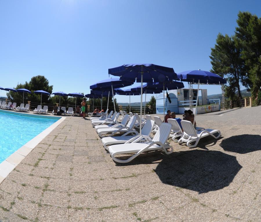 Villaggio Santo Stefano Vieste Bagian luar foto