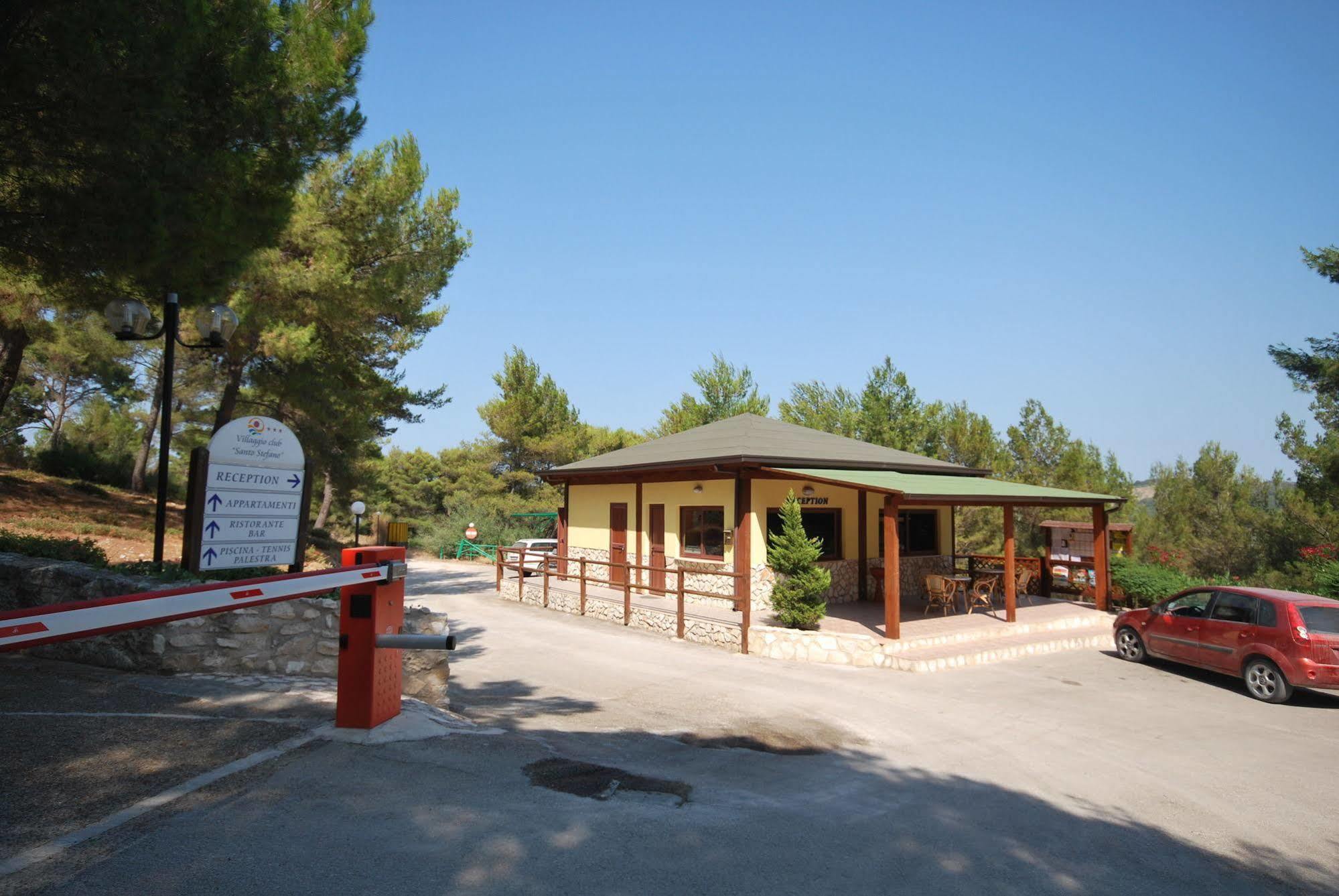 Villaggio Santo Stefano Vieste Bagian luar foto